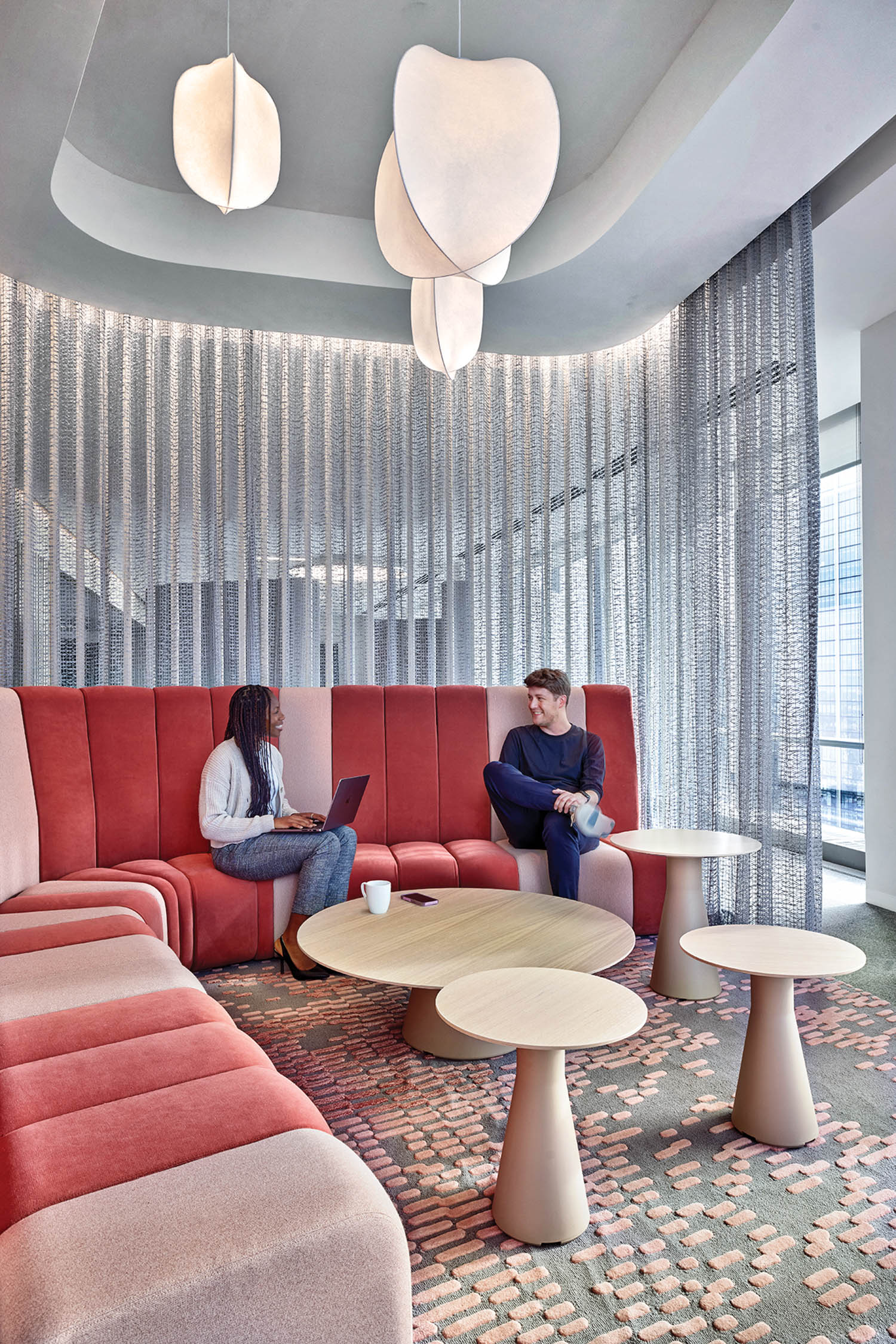 宴席套装成各种粉色