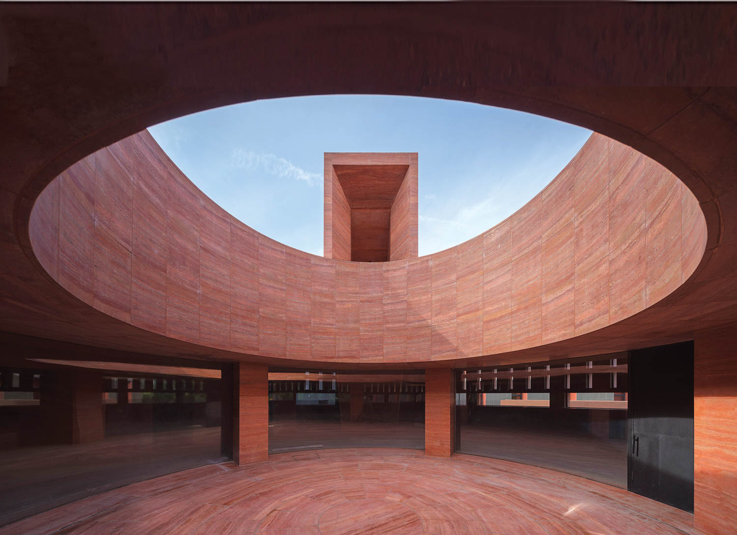 大开天窗比Beacon结构上方艺术博物馆