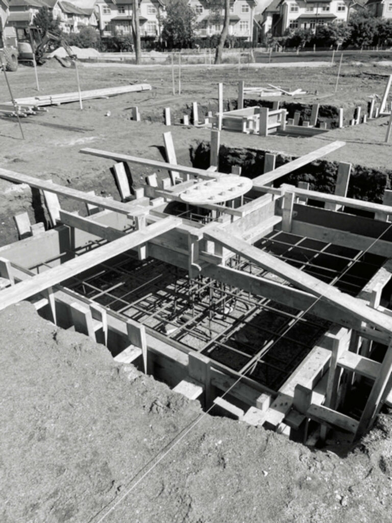 胶合板窗体制作支持底部安装