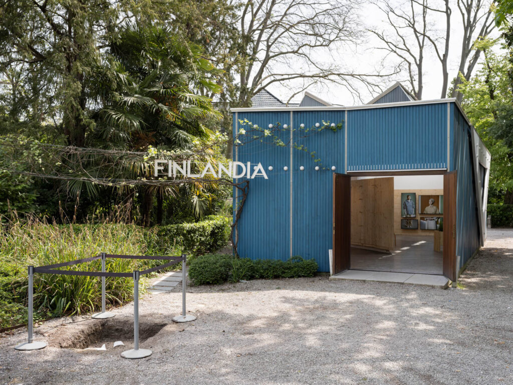 2023威尼斯比内尔芬兰馆探索未来智能马桶