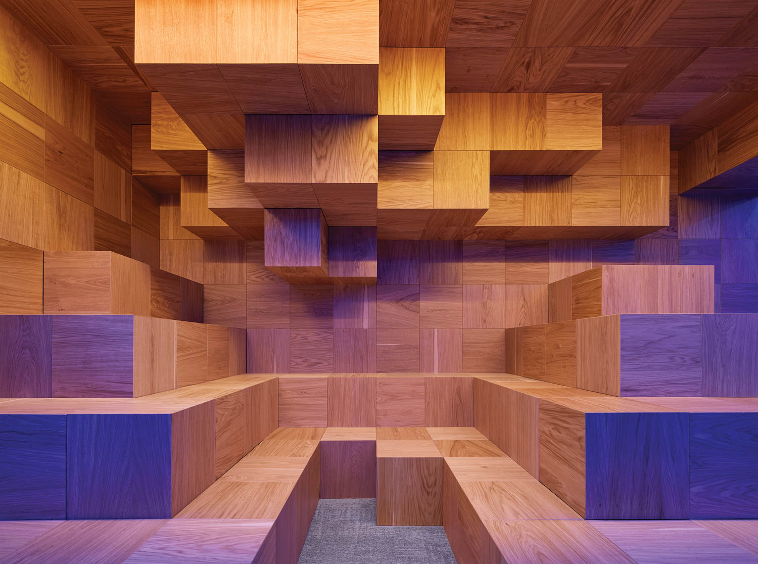 sitthoto用LED灯照亮