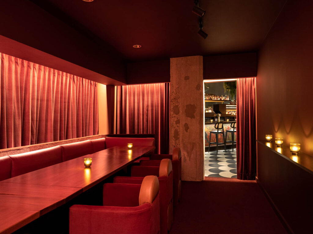 设计屏蔽单色马术专用餐厅