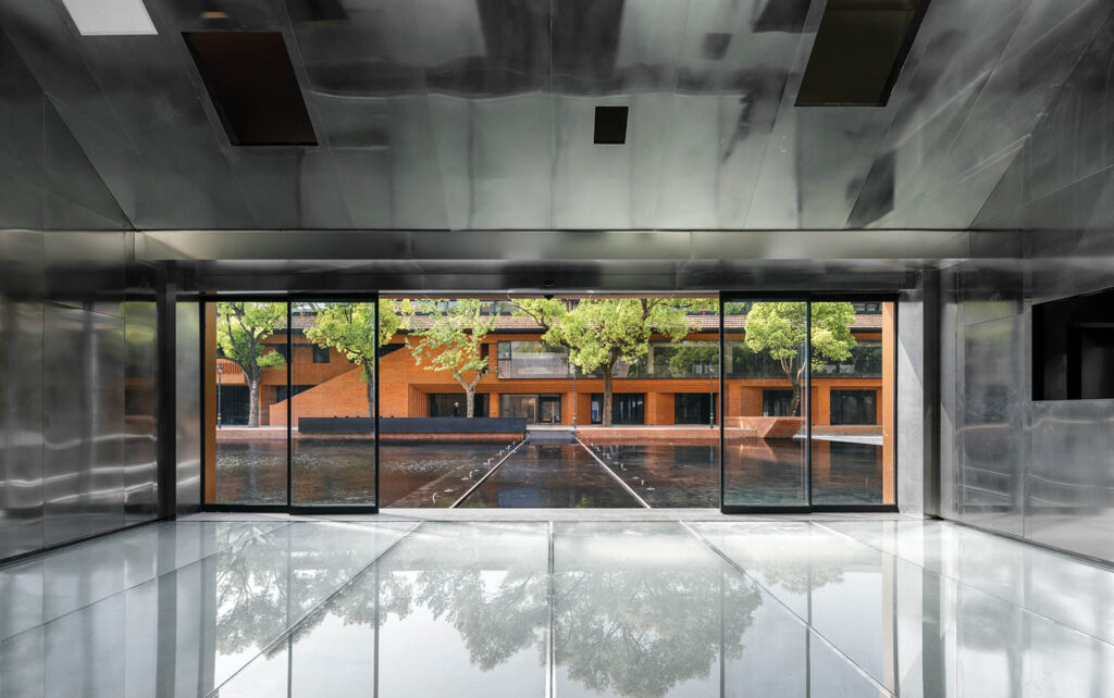 铜板院微水泥楼