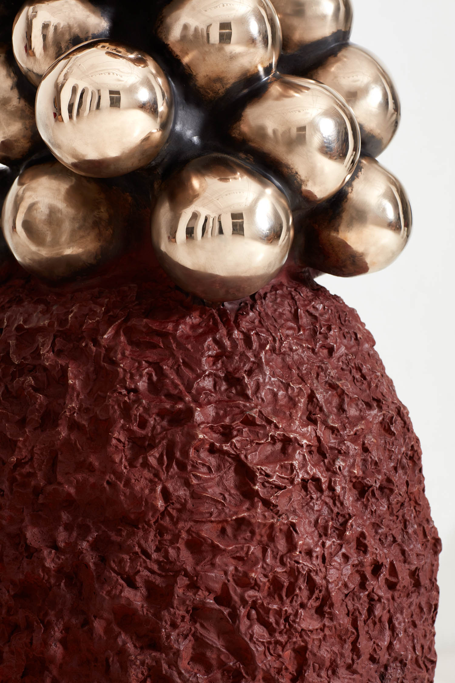 Mam'uNoseksin雕像Zizipho波斯瓦