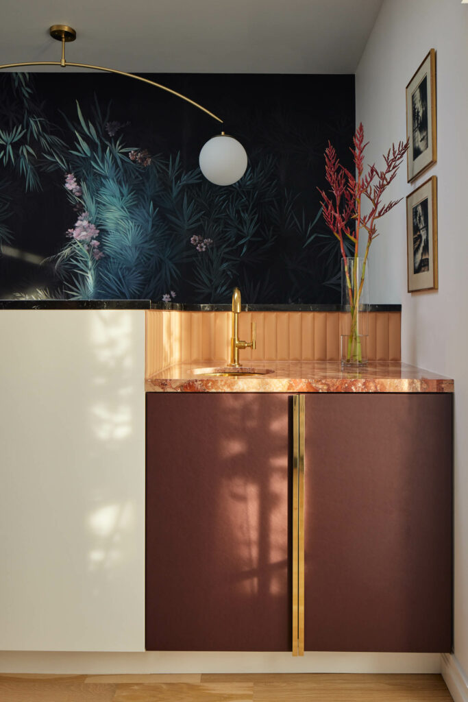 自定义大理石槽和虚荣