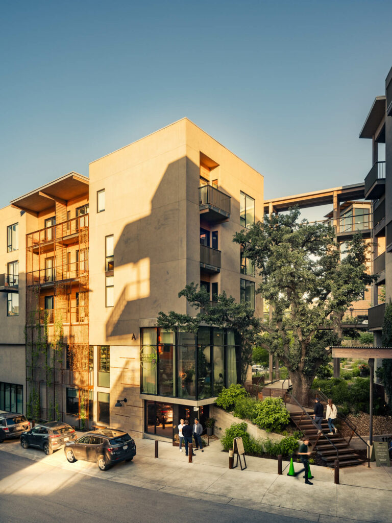 旅馆前端设备室