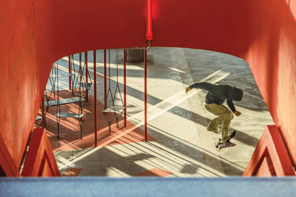 人滑板红天花板