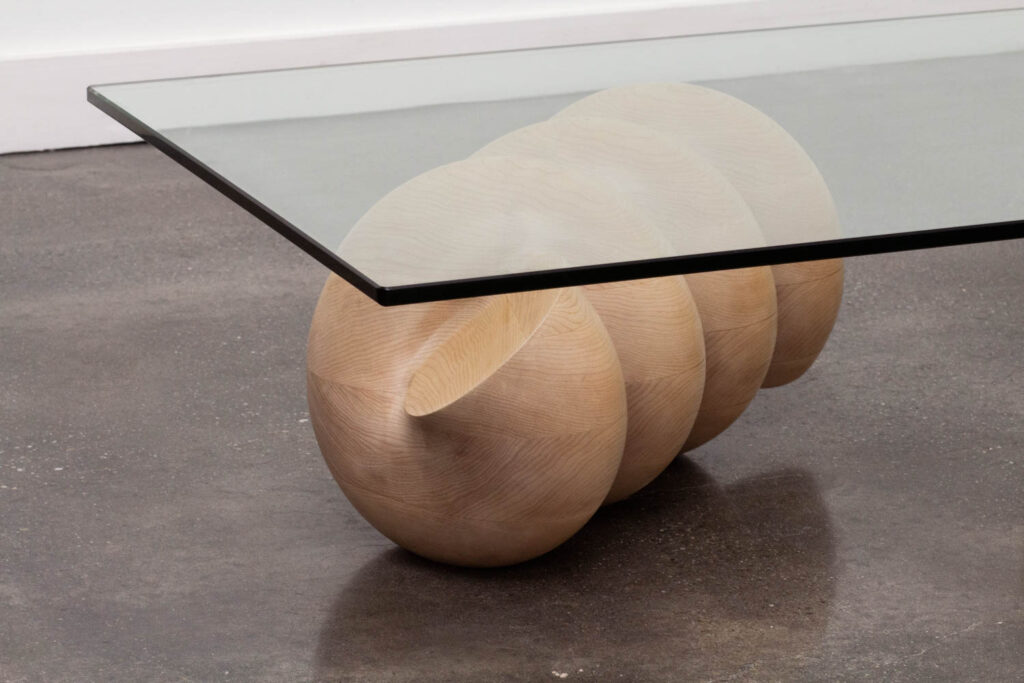 avatappi木制家具腿/雕刻由Caleb Ferris制作