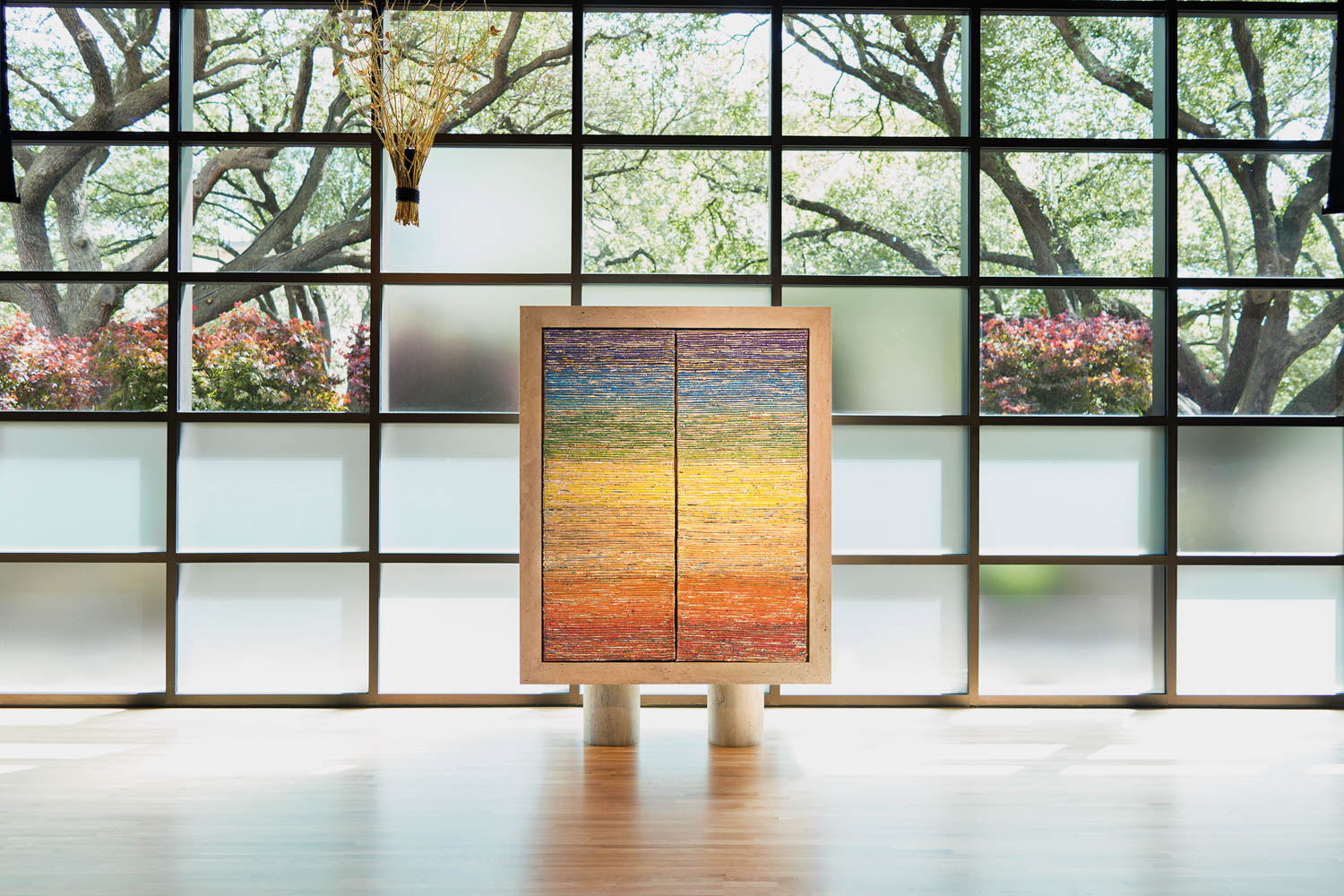 斯坦普尔Emau-El DallasStern礼拜堂佣金使用废弃 mylar气球和混合媒体