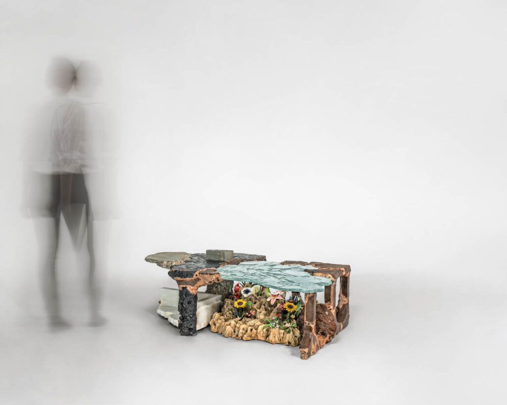 咖啡表由循环材料组成 基础花