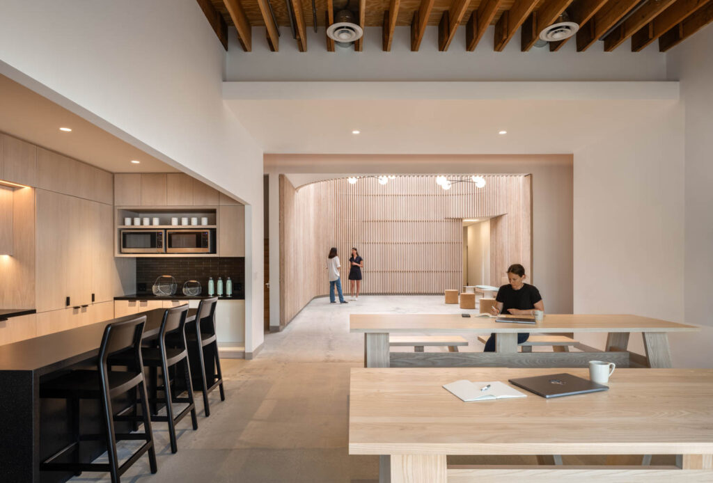 Nadel本部员工厨房