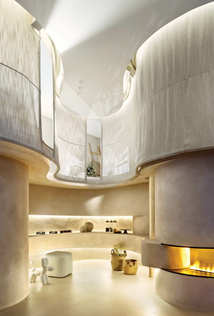 壁炉扩展天花板