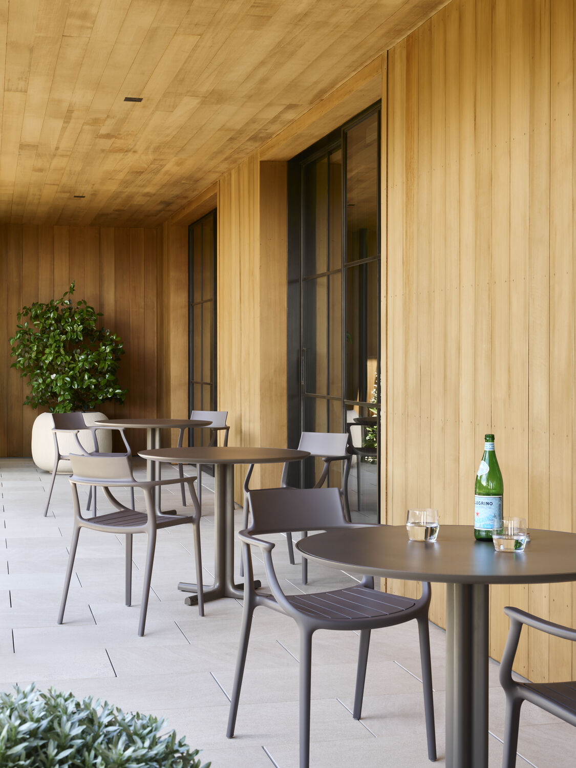 yabovip下载内设计2023最佳萨瑟兰家具