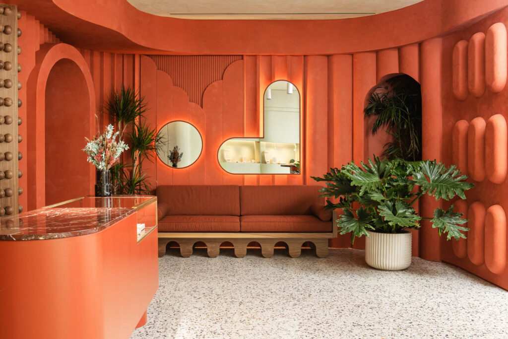 木架沙发排行马罗美术首饰后墙