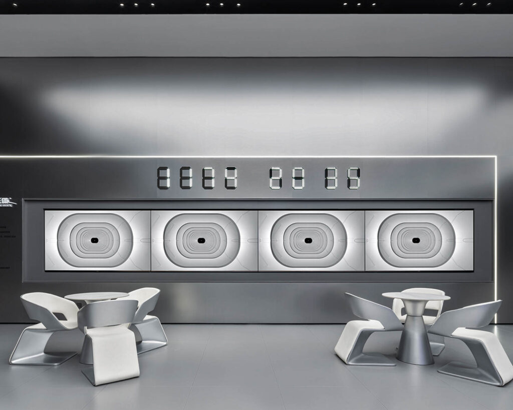 Ji Yue和This-Body协同布局