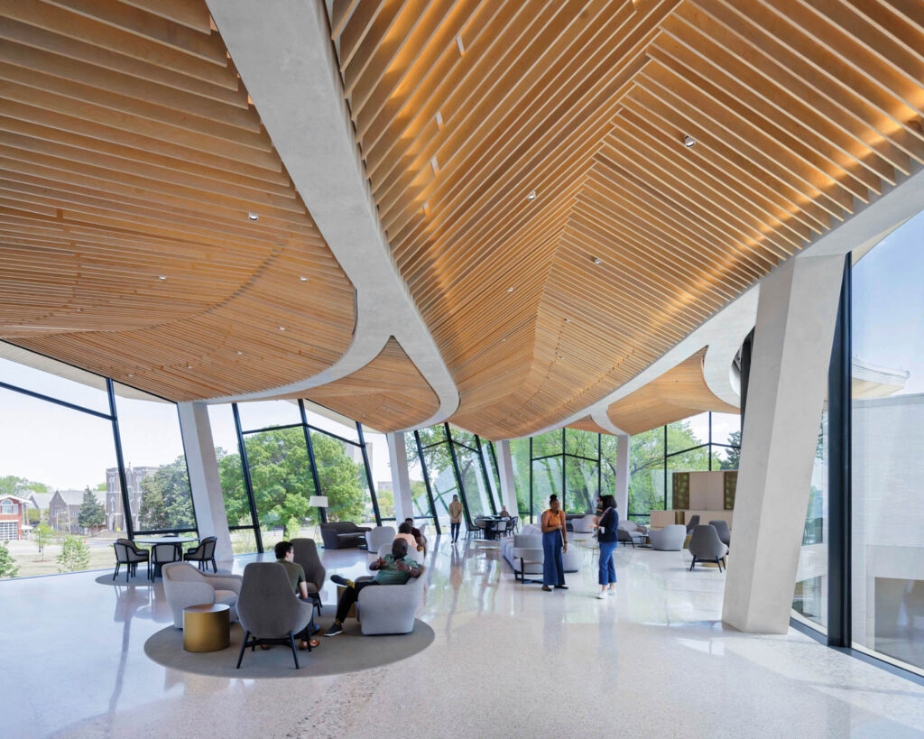 阿肯色州美术博物馆空心内部