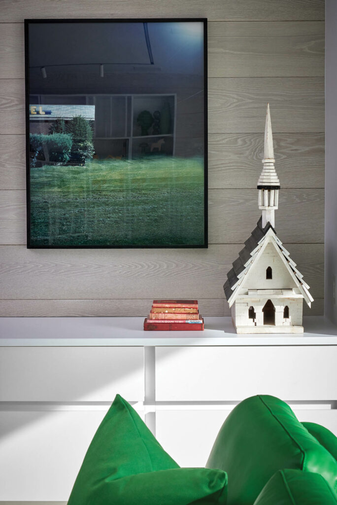 机房小堂白台和摄影墙