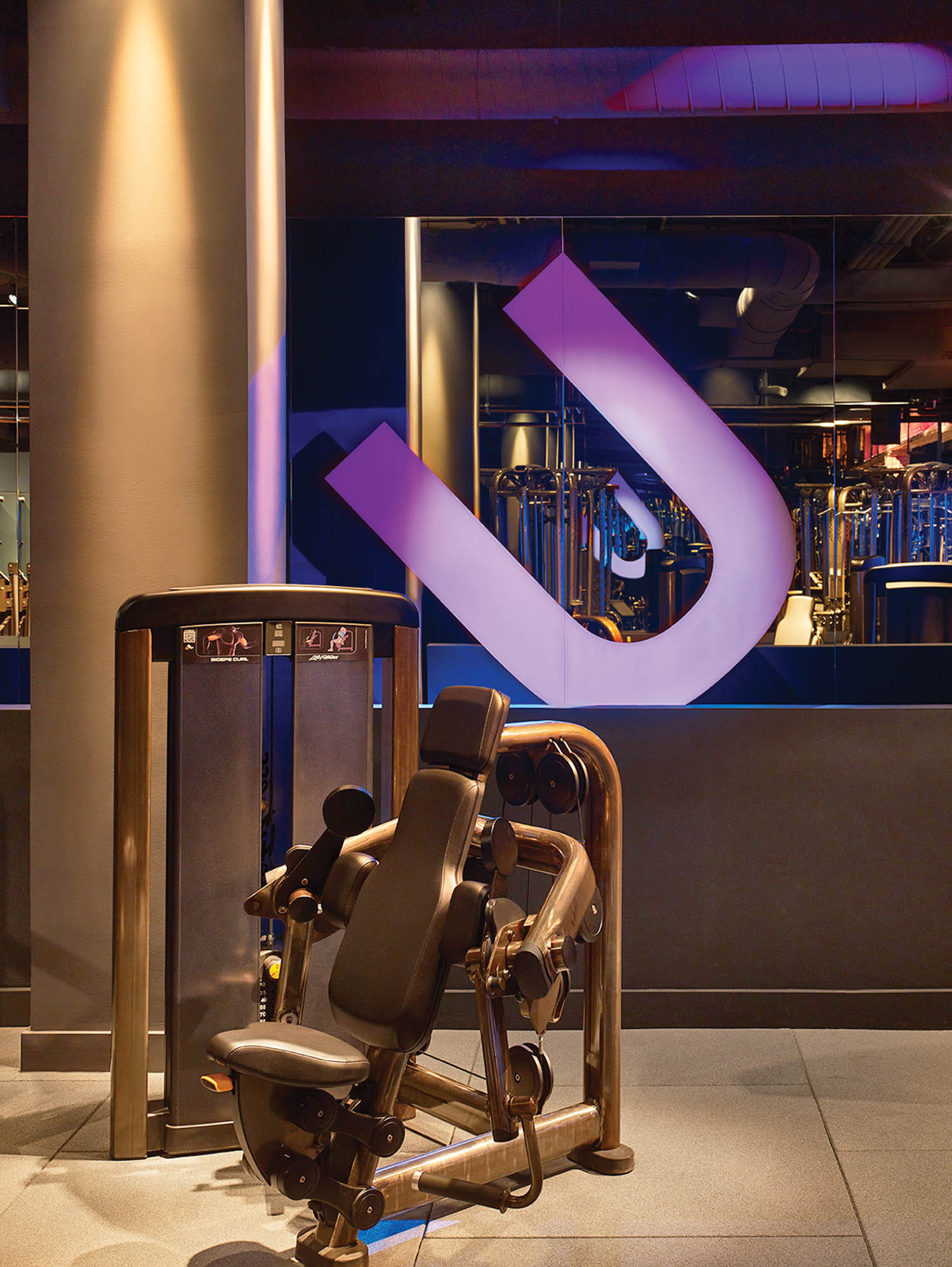 带权重和轮椅的打扫区