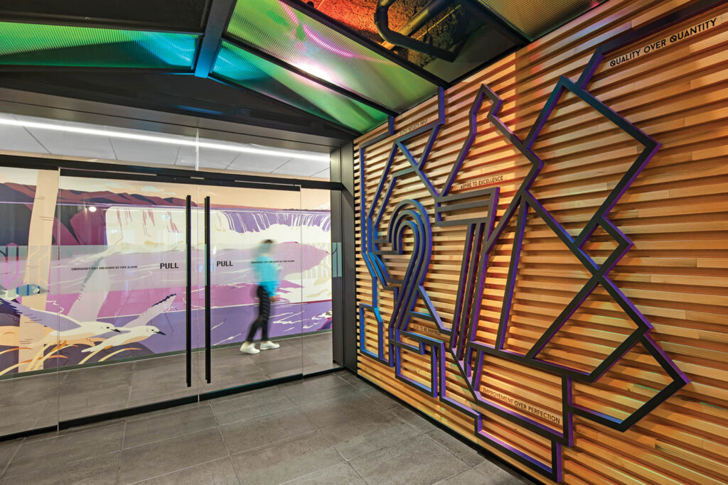 尼亚加拉27楼瀑布视图