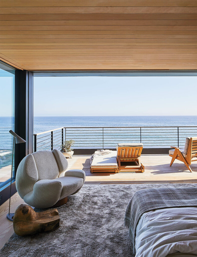 角卧室对面沙滩视图