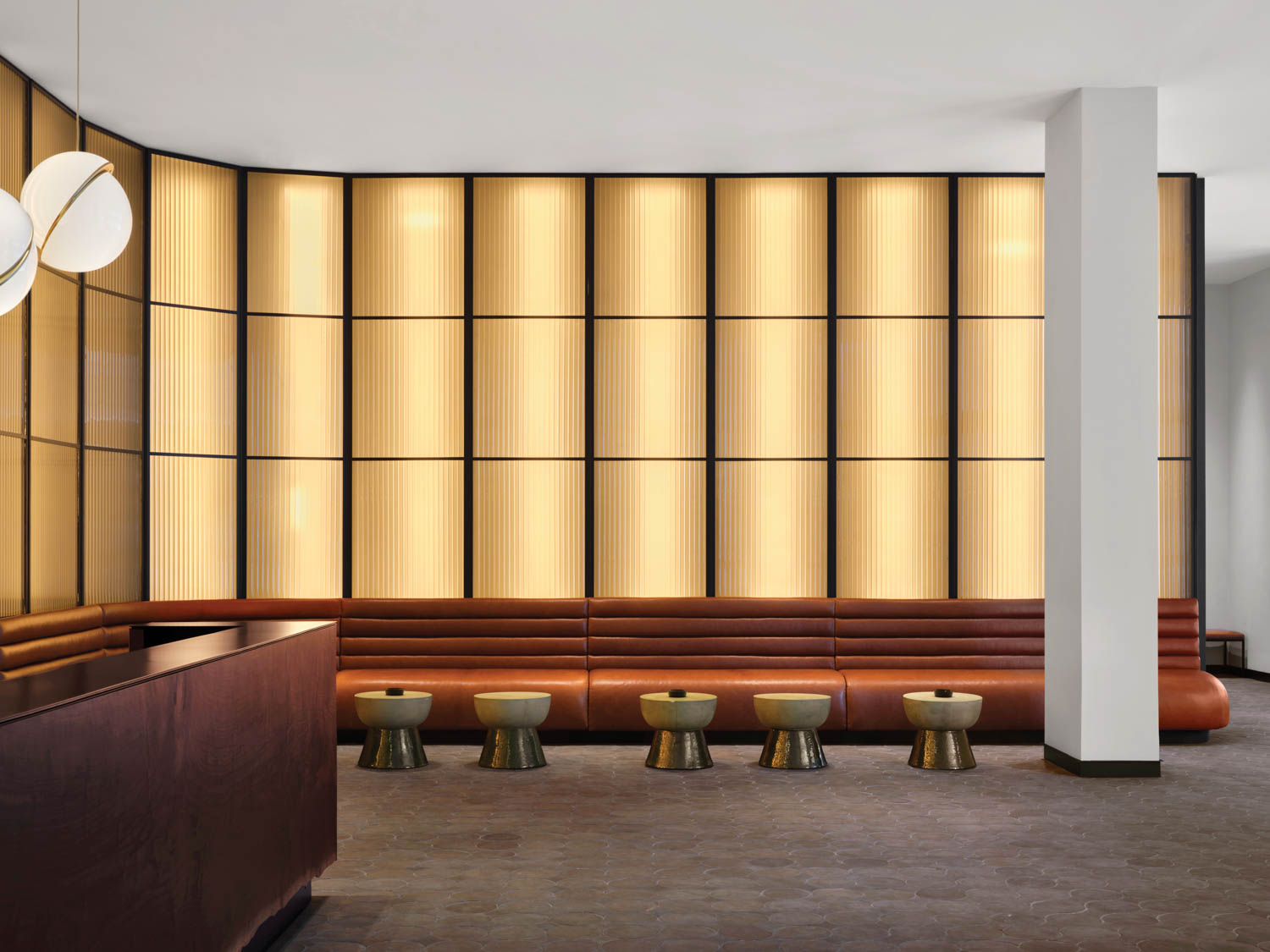 带点画背景室、橙板亭和低表