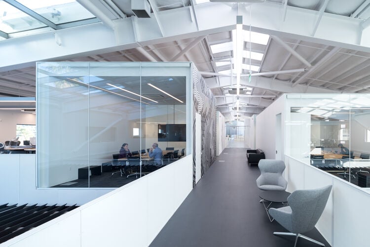 耐克图标工作室