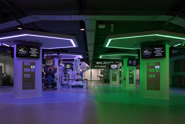 伊利诺斯大学芝加哥医学院外科和创新培训实验室