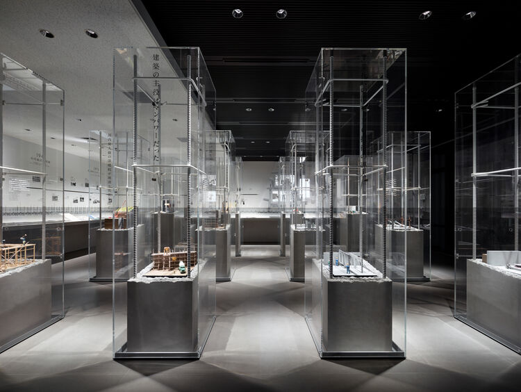 久治建历史画廊