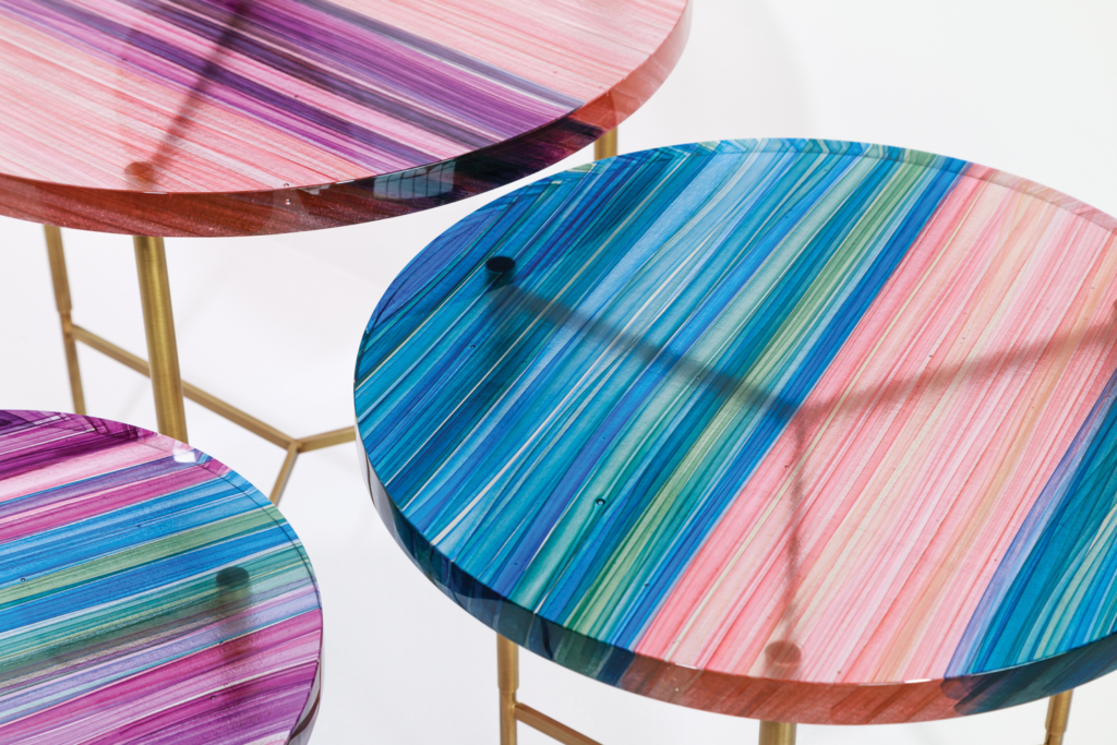 Sylvia Lee望远镜表和Zatin-Bras基础板由Jeff Goodman Studio制作