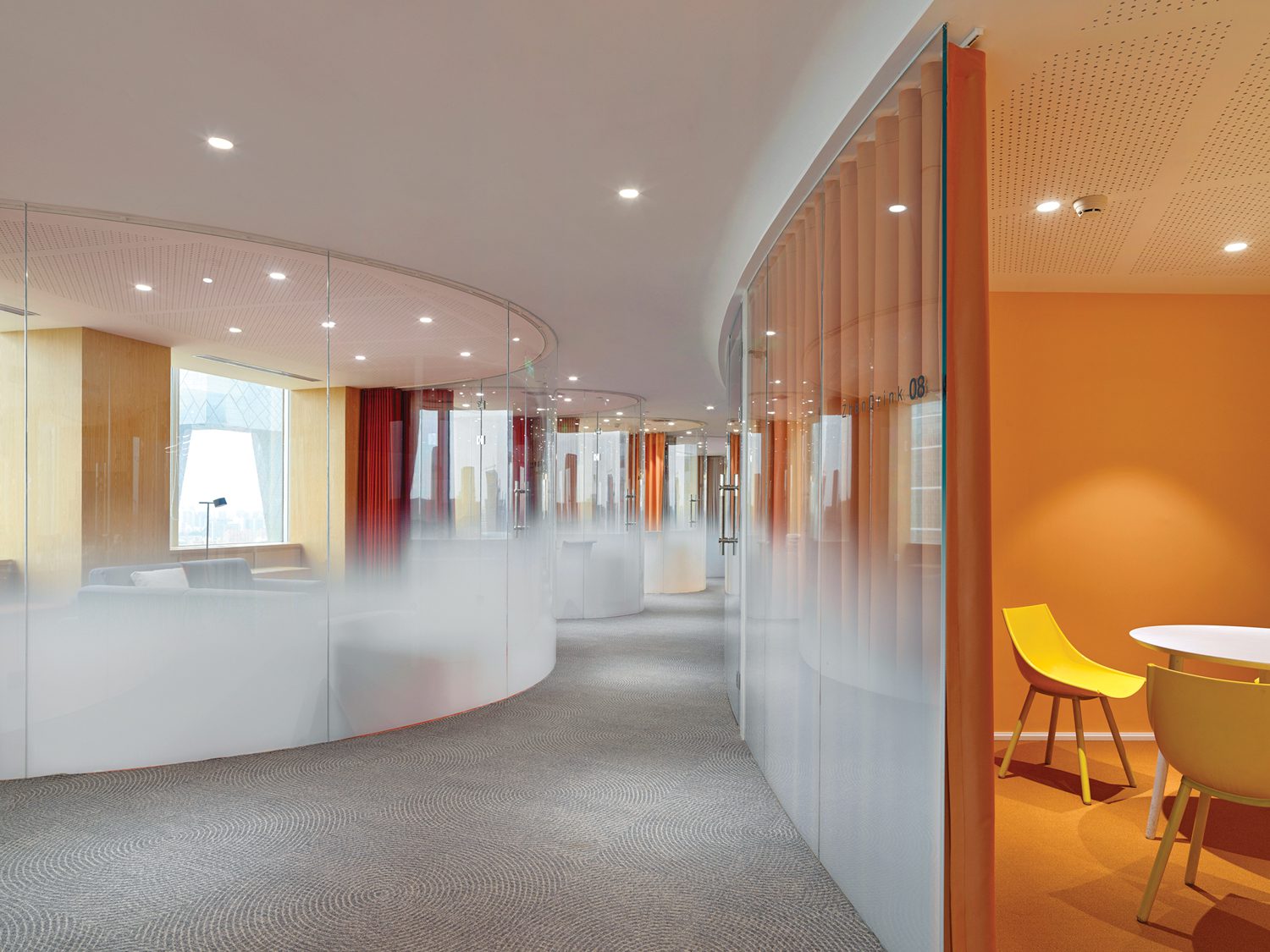 振趣亚当Sokol架构