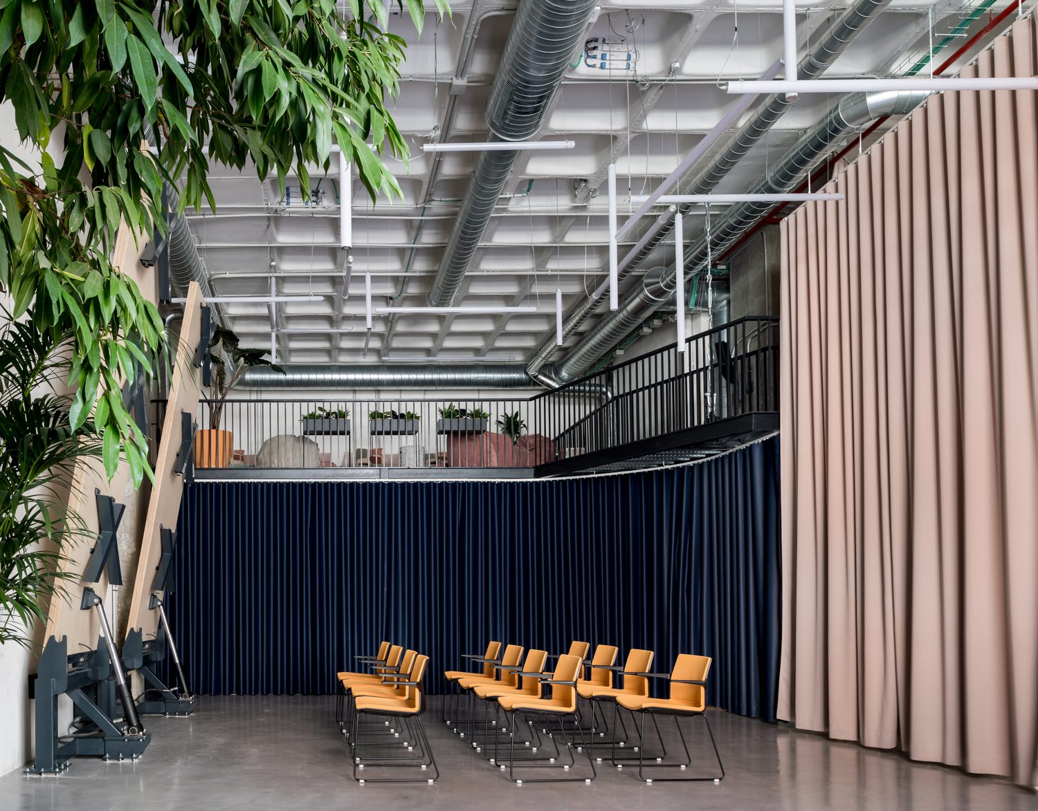 事件空间提供双桥表