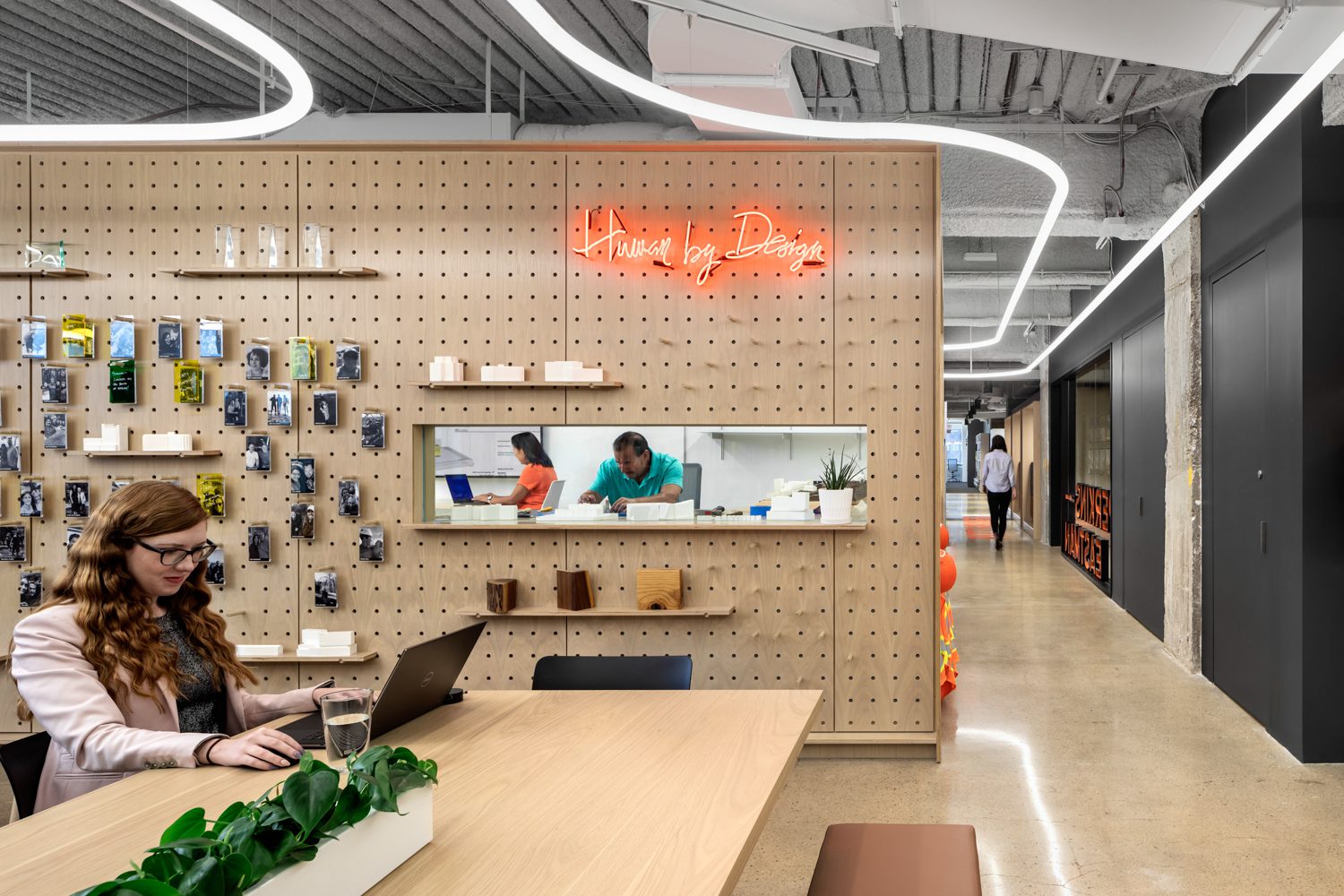 人设计线由本地制造者Hugh Elliot编译