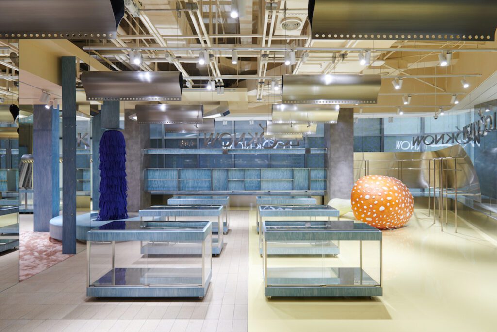 蘑菇安装为上海Looknow商店添加奇想元素