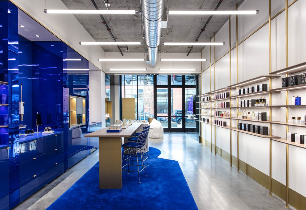 粗水泥楼面与辉煌完成量对比