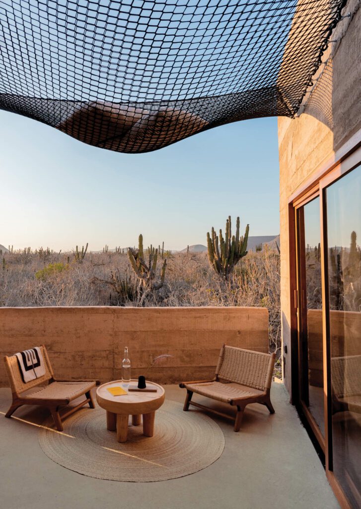 底层楼层装有睡房和卫生间间的阳台