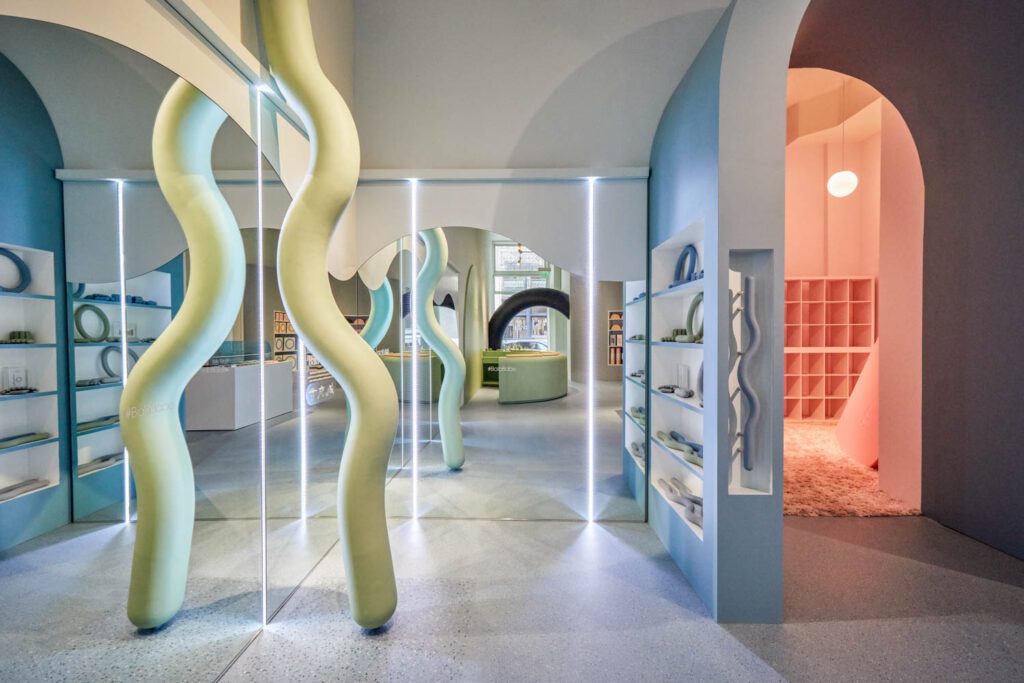 林戈引导品牌Memphis启发成有形设计元素