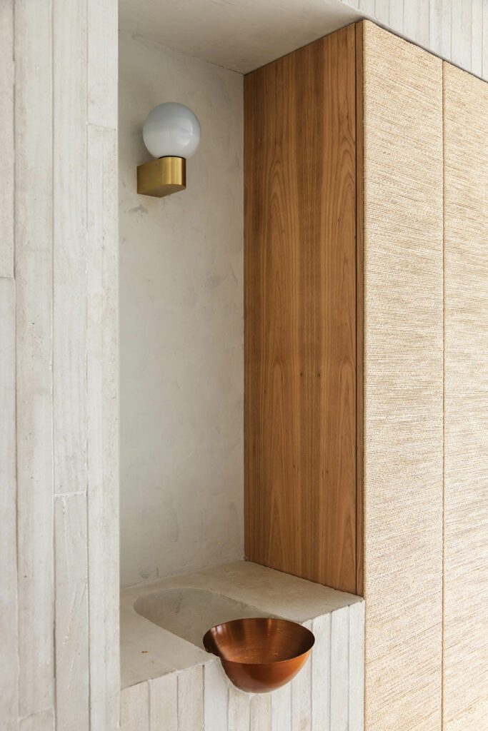 内插黄铜键从切入大厅中