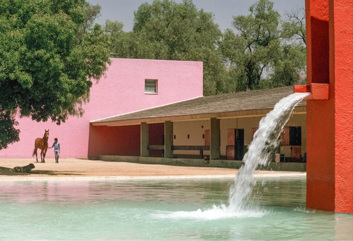 TimStreet-Porter粉红色Luis Barragan作品