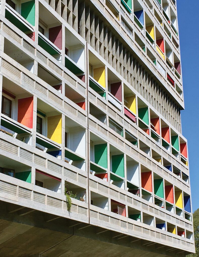 1952年大楼原创loggia颜色线 立方形蓝云