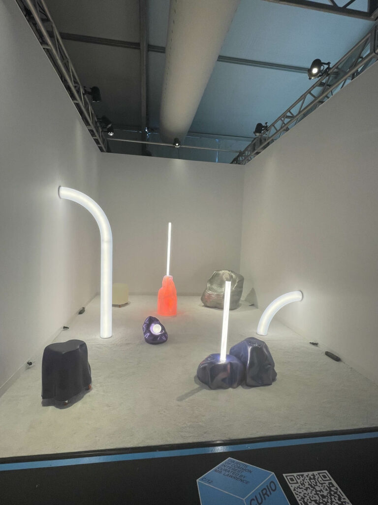 公共兴趣库里欧演示文稿对象包括新面镜片