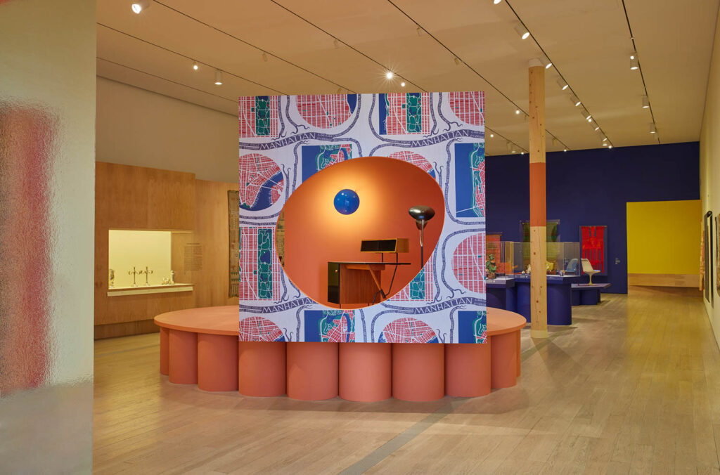 芭芭拉博斯特展览入口,斯堪的纳维亚设计美术馆,1890-1980年洛杉矶县艺术博物馆