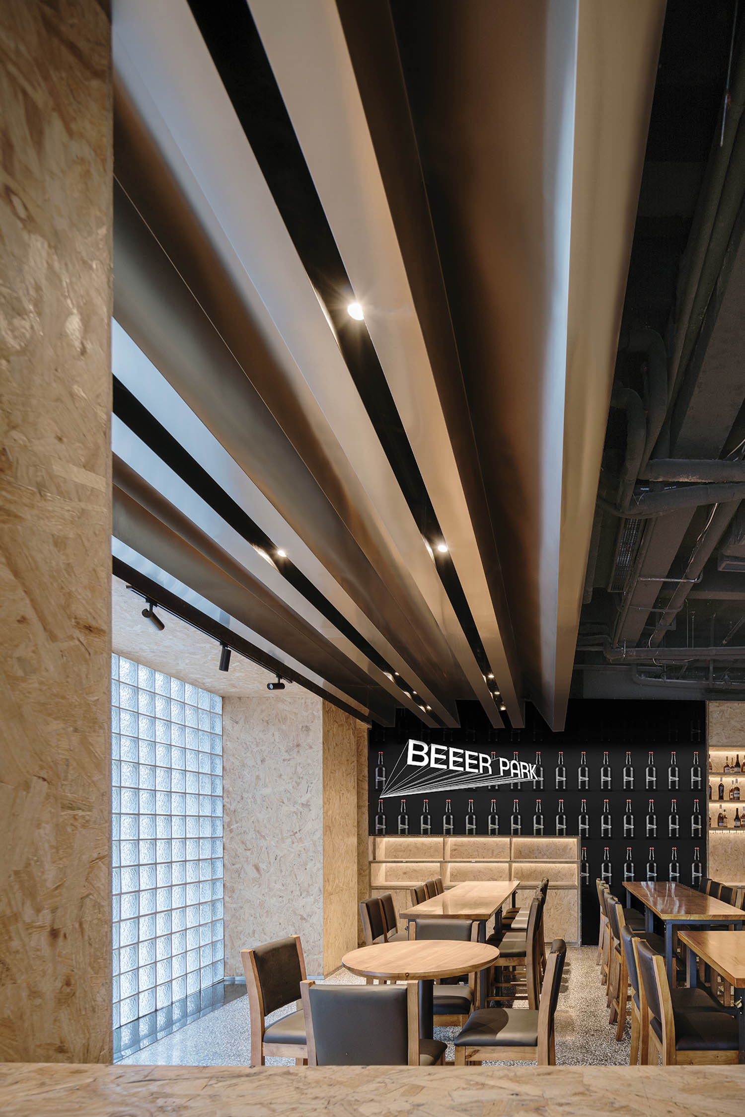 原商营楼内置位转吧