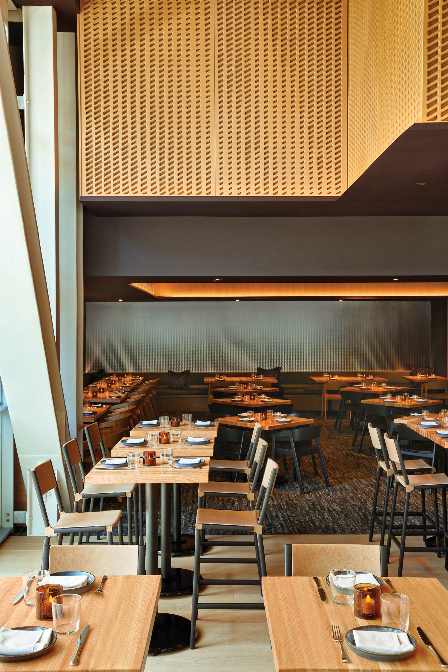 橡树屏幕上方餐厅