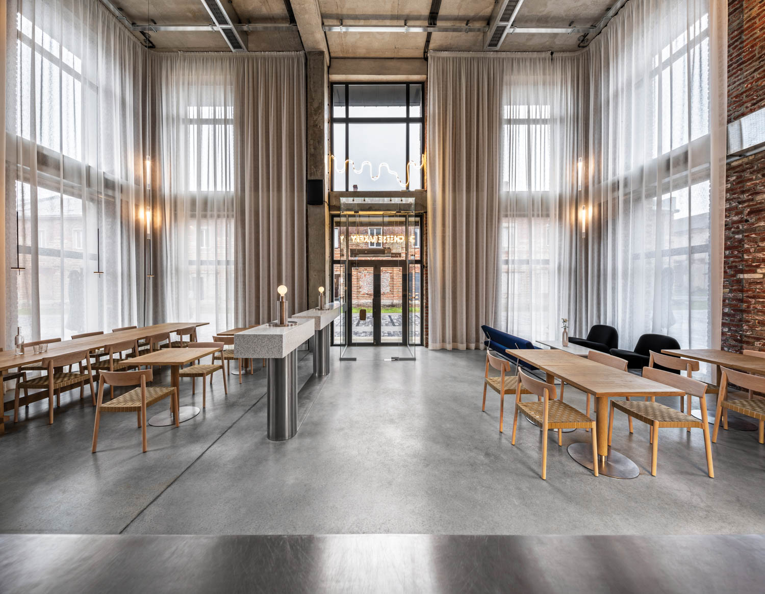 混凝土地板和原创砖块