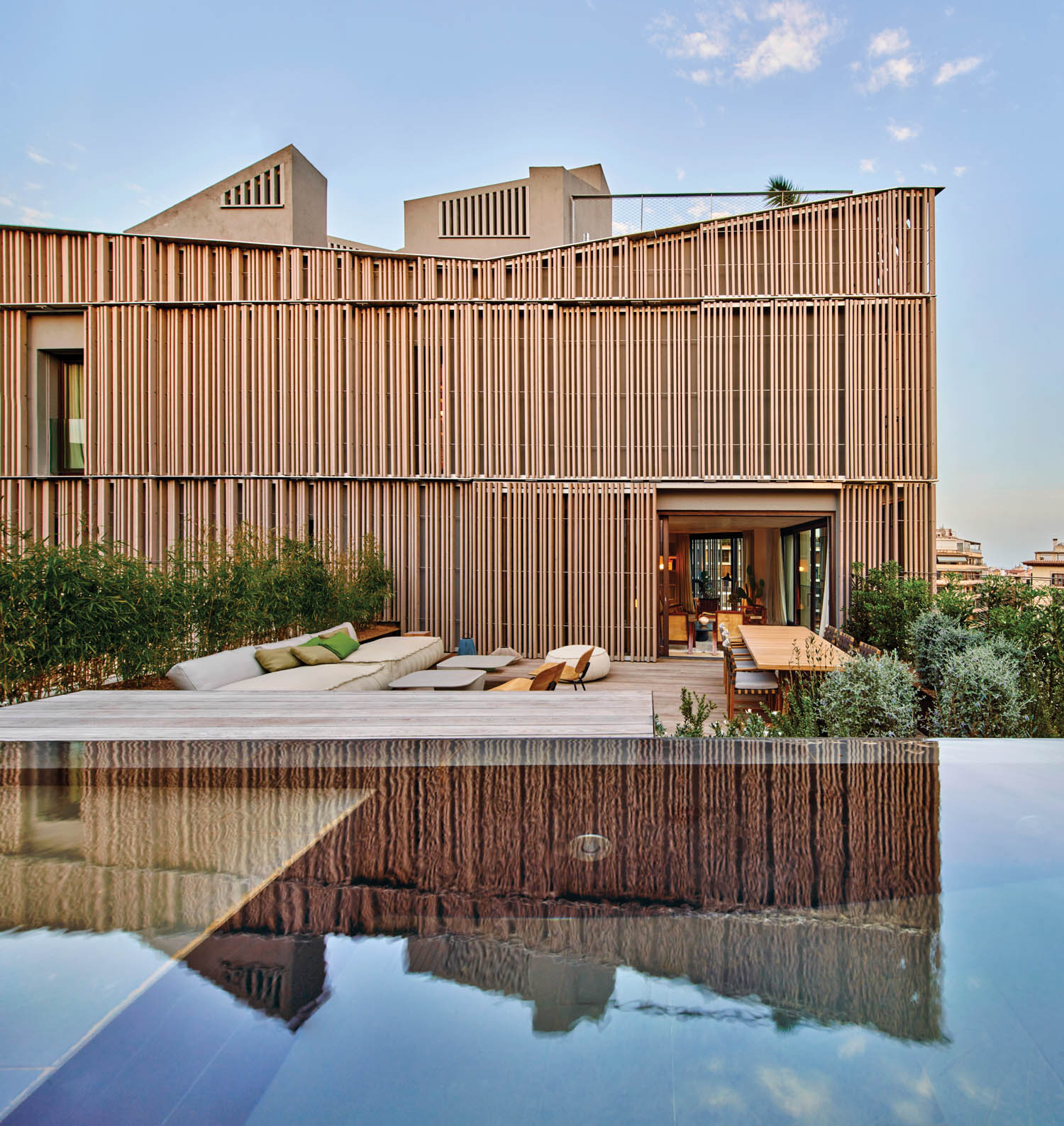 顶层起居室开通