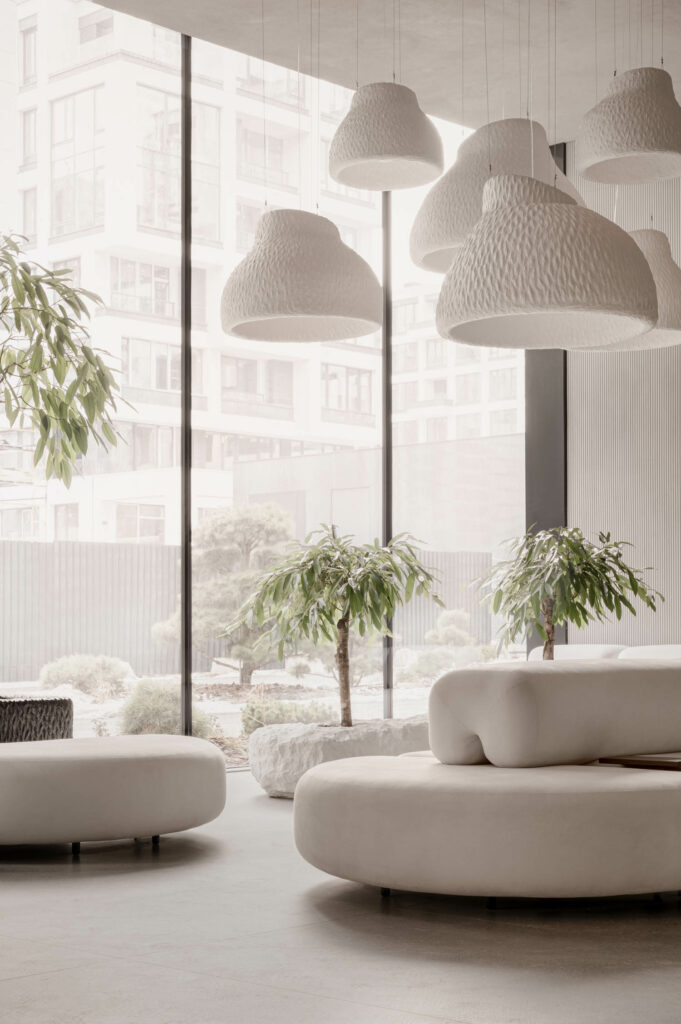 单元空间内等待区,单元沙发和Soniah笔记挂上