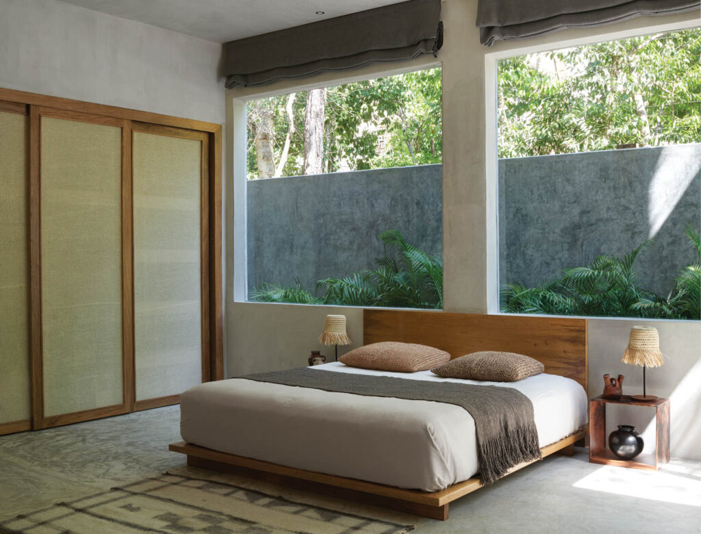 拓展窗口附近的定制床