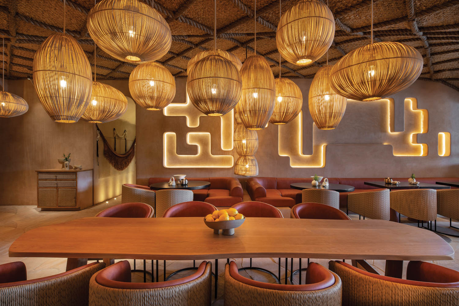 LED综合侧面Aztec几何形状