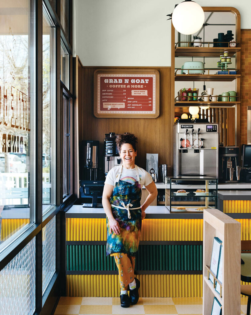 Stephanie Ezard主编靠前柜台用流水陶瓷瓦