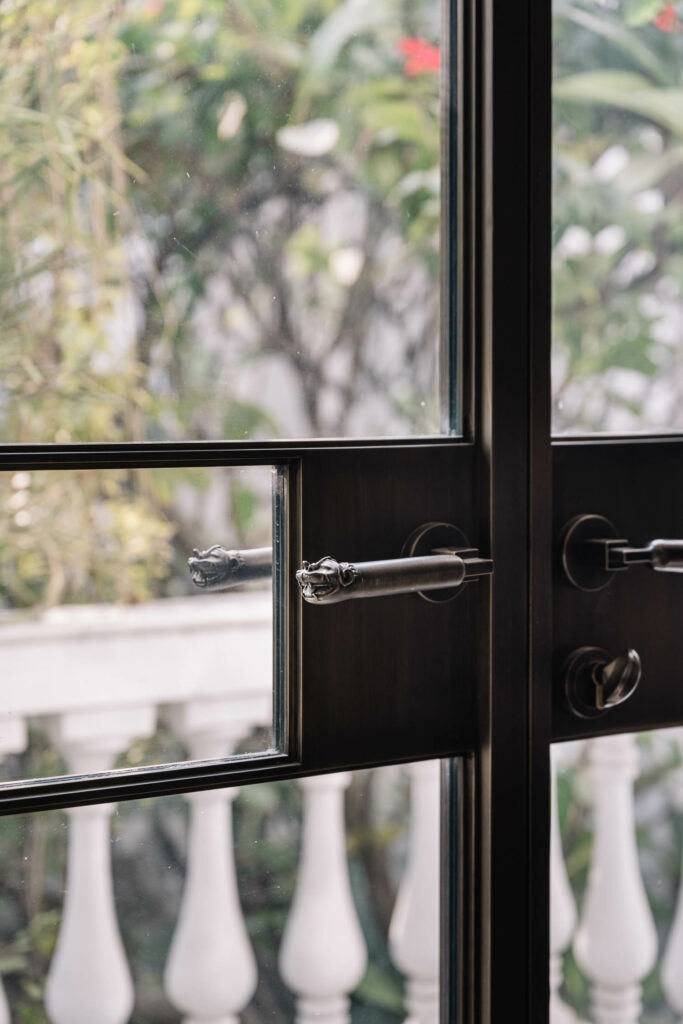 门柄受十九世纪轿子启发